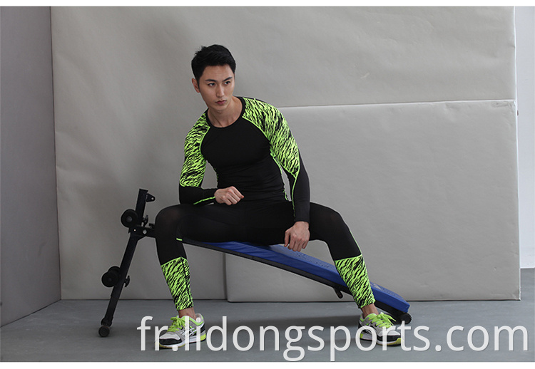 Lidong chaud vendant sports us de fitness hommes serrés de gymnase masculin t-shirts